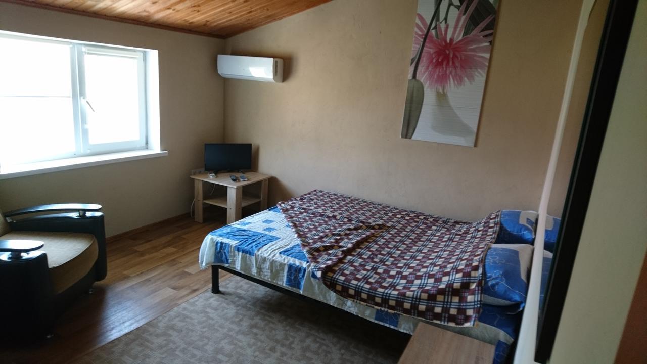 Guest House Dacha Karolino-Buhaz Kültér fotó