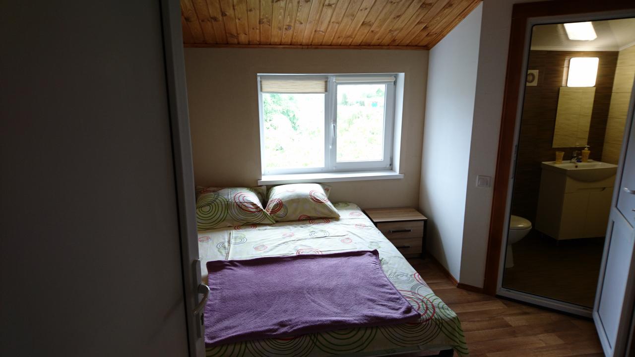 Guest House Dacha Karolino-Buhaz Kültér fotó
