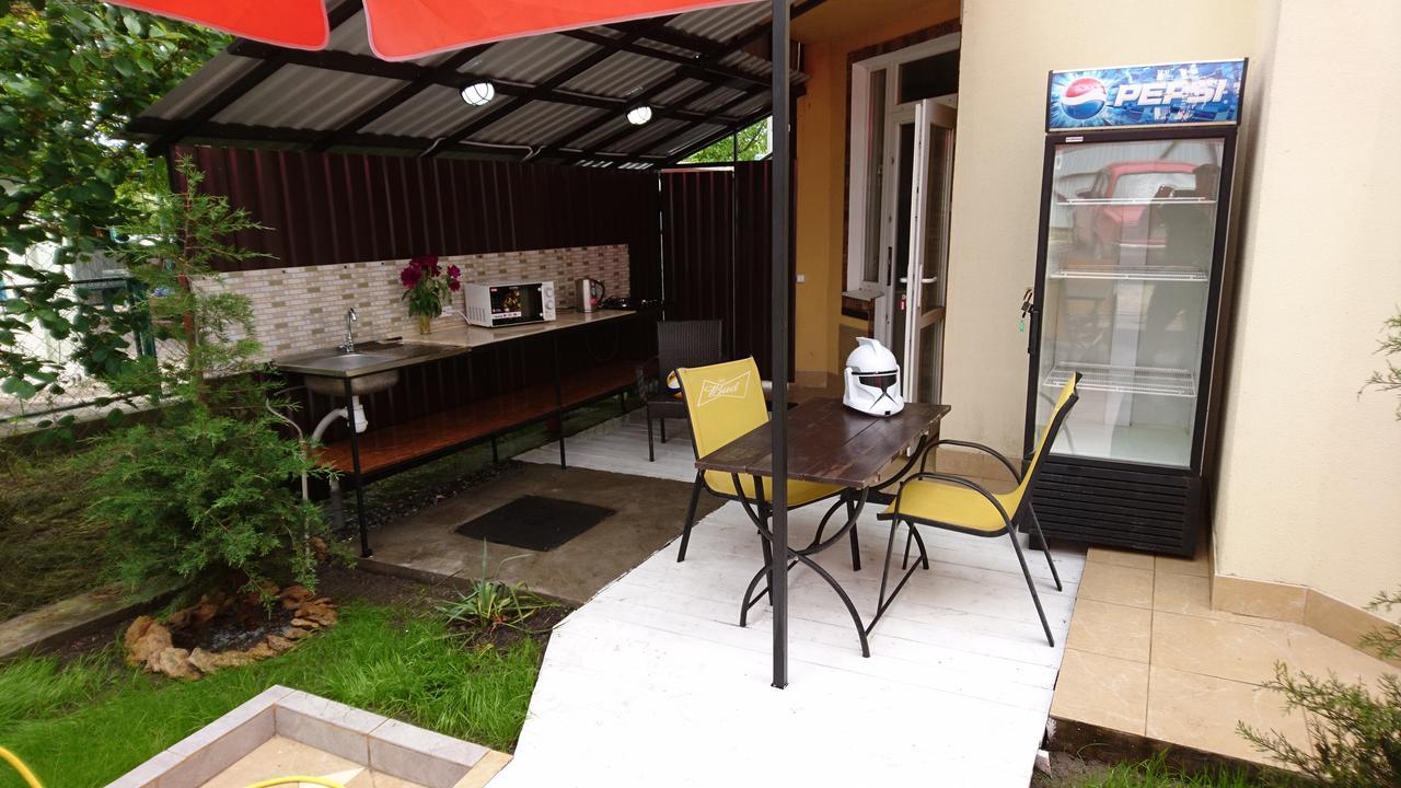 Guest House Dacha Karolino-Buhaz Kültér fotó