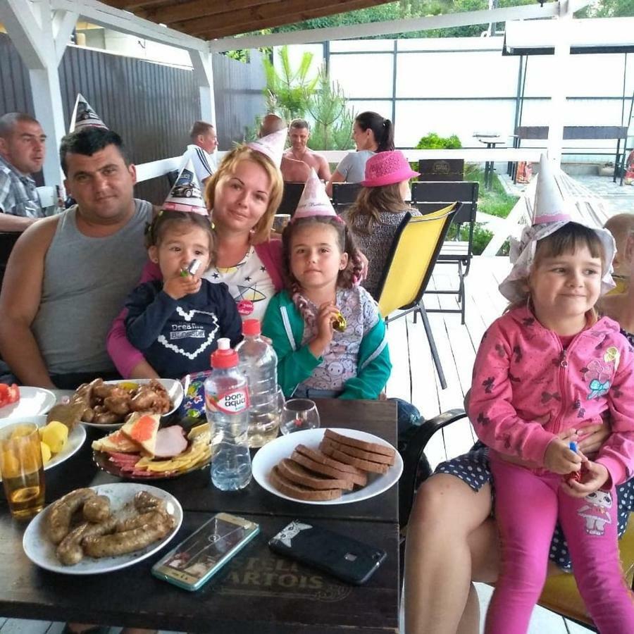 Guest House Dacha Karolino-Buhaz Kültér fotó